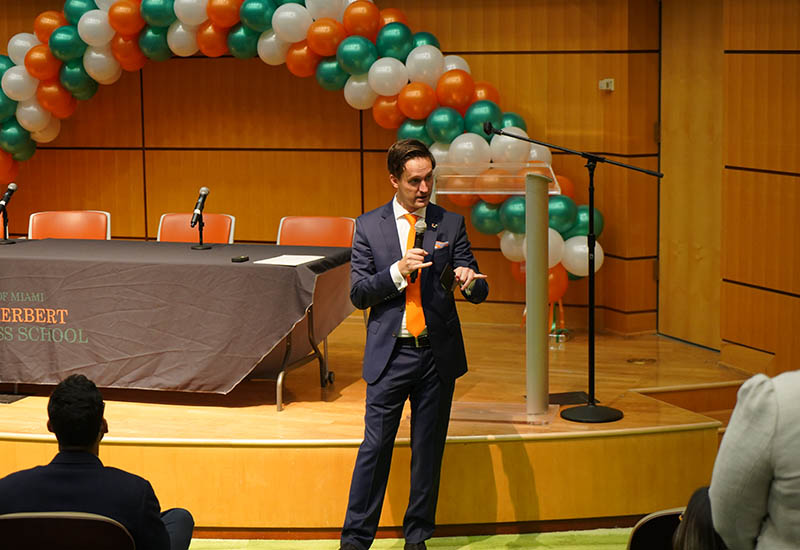 Seminar in business school
