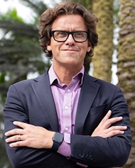 henfridsson headshot