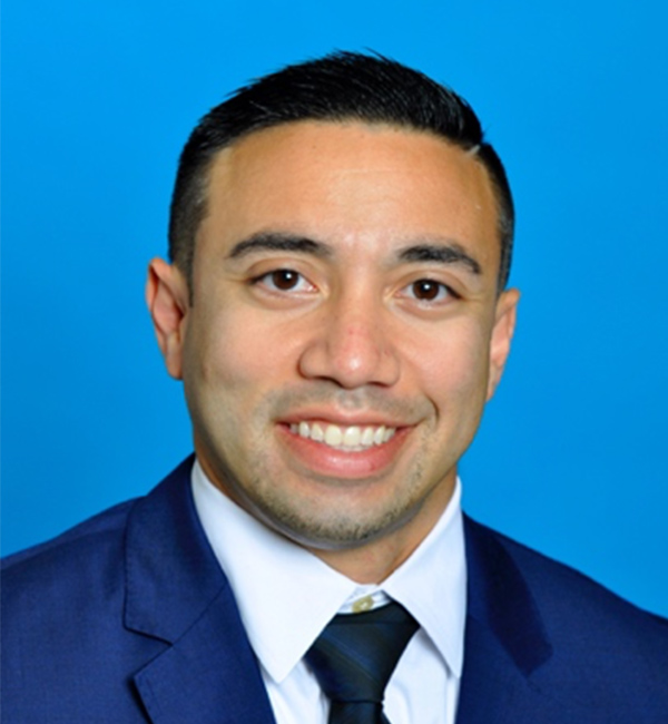 Justin Evangelista headshot