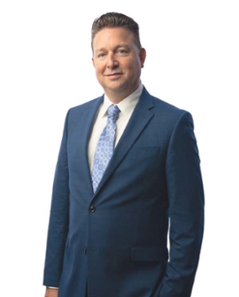 Grant Veazey Headshot 